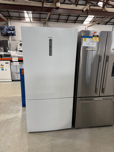 Factory second Haier 498L Bottom Mount Frost Free Fridge HRF520BW - Second Hand Appliances Geebung